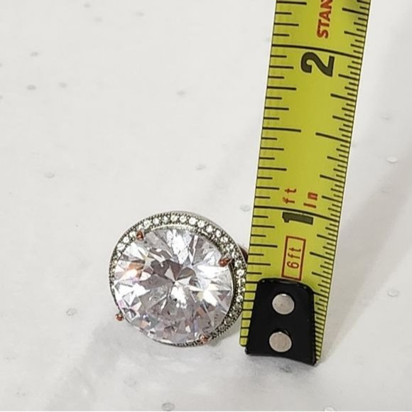 Crystal Ring size 7.5 - Picture 9 of 9